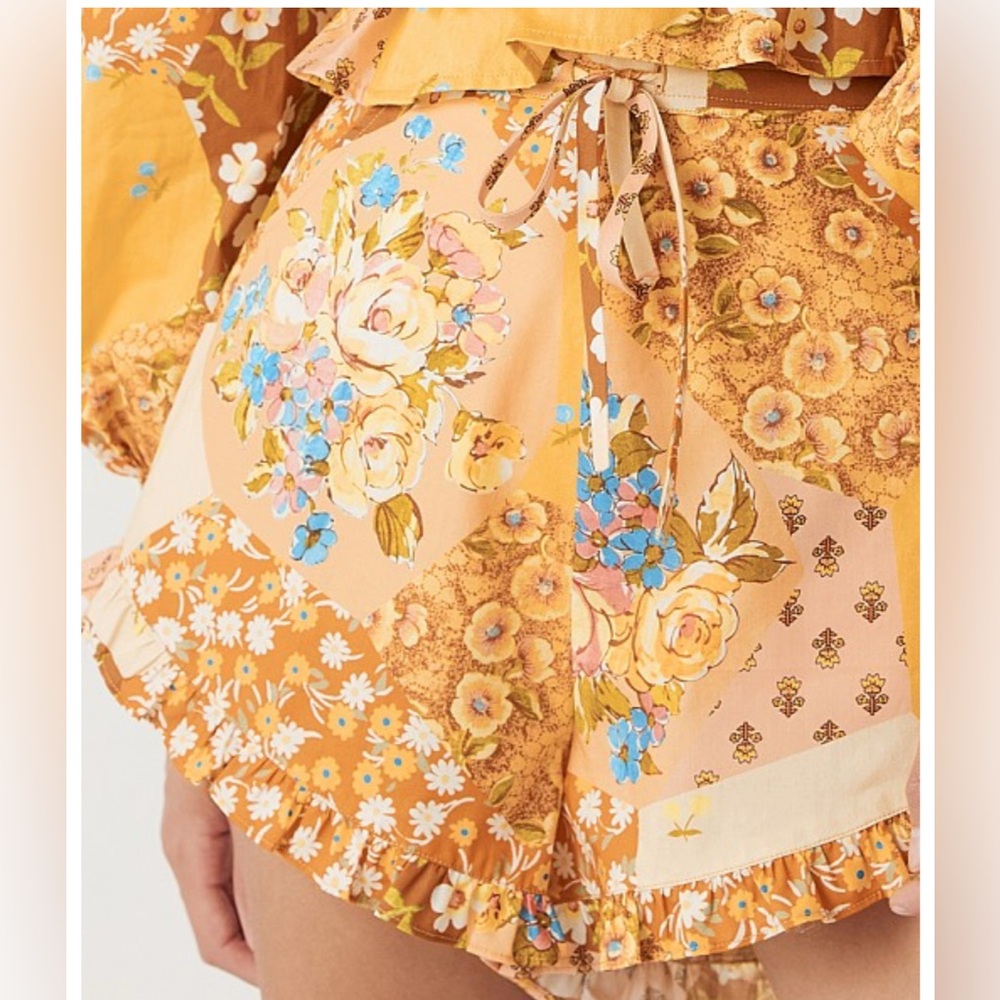Spell Freda Shorts Sz Med NWTs